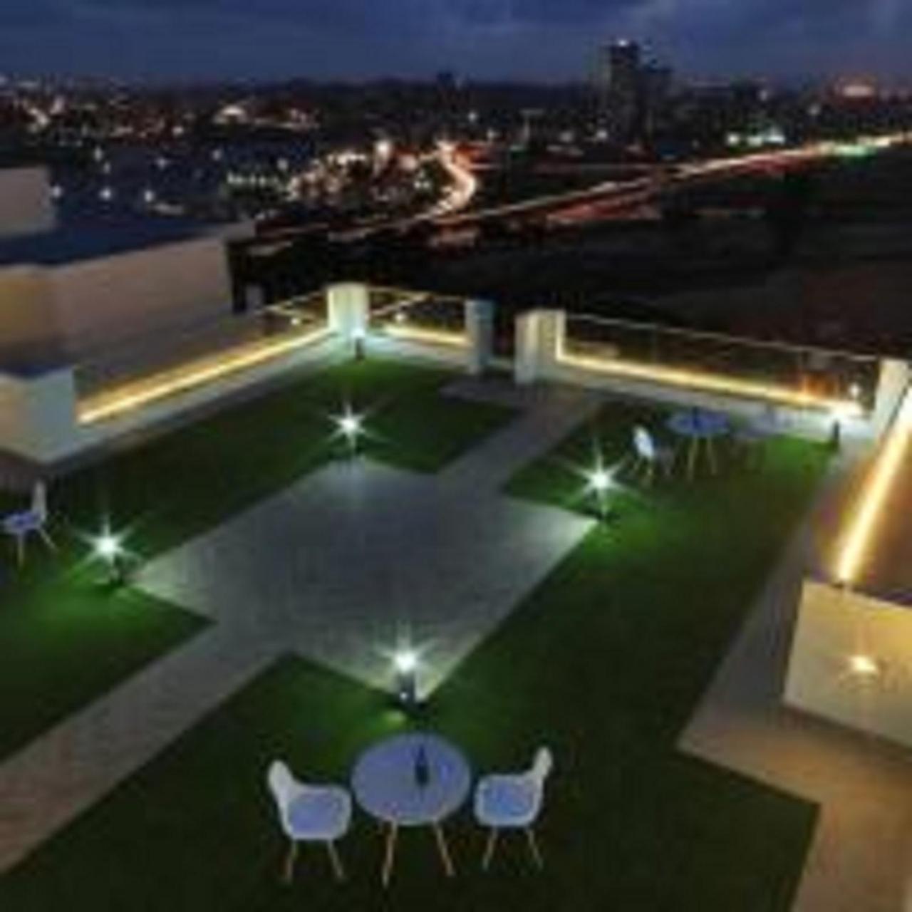 Doc'S Suite Accra Buitenkant foto